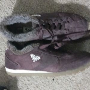 Bnwot Roxy tennis shoes